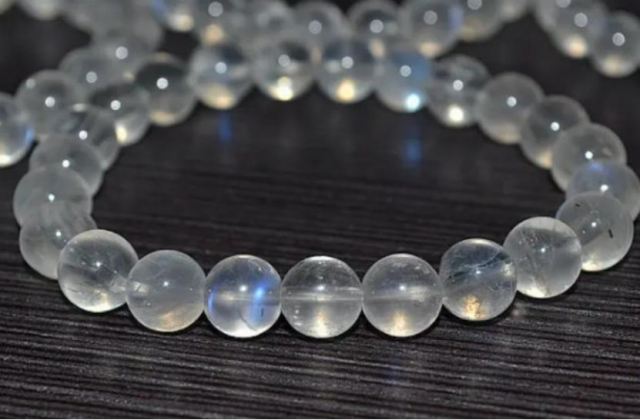 ���¹�ʯһ��ʲô�rλ �����¹�ʯ����Ȼ�¹�ʯ