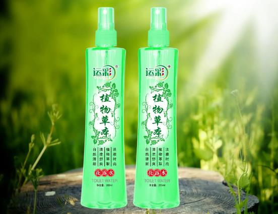 擦花露水會熏到貓嗎?花露水噴房間有什么作用 擦花露水會熏到貓嗎?花露水噴房間有什么作用