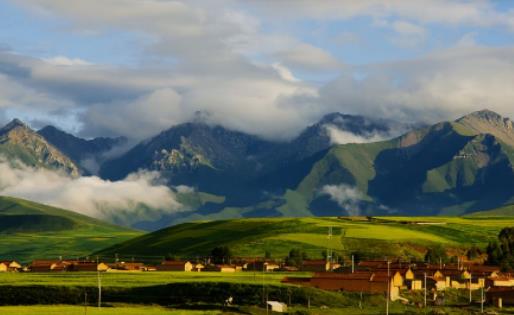 2024年新疆7月份的溫度大概是多少度?7月份去新疆旅游熱不熱 2024年新疆7月份的溫度大概是多少度?7月份去新疆旅游熱不熱