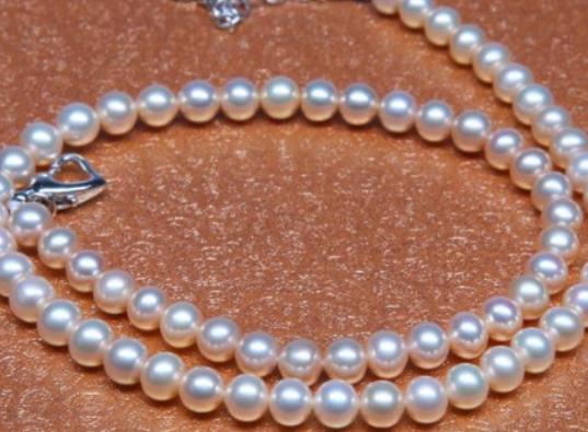 珍珠項鏈單顆多大合適?珍珠項鏈是越白越好嗎 珍珠項鏈單顆多大合適?珍珠項鏈是越白越好嗎