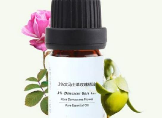 玫瑰精油要用多少玫瑰?玫瑰精油會(huì)結(jié)晶嗎 玫瑰精油要用多少玫瑰?玫瑰精油會(huì)結(jié)晶嗎