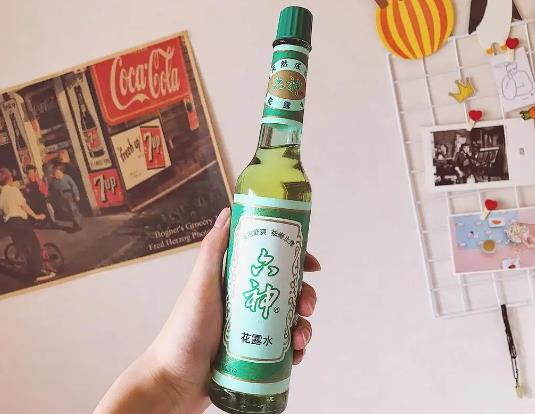 花露水的香味寶寶可以聞嗎?花露水噴到食物上還能吃嗎 花露水的香味寶寶可以聞嗎?花露水噴到食物上還能吃嗎