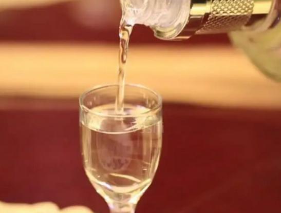 ʮ��ԭ�{�׾�Ʒ�����У���ZҺԭ�{�׾ƿڸд���é�_ԭ�{�׾ƺܸ߶�