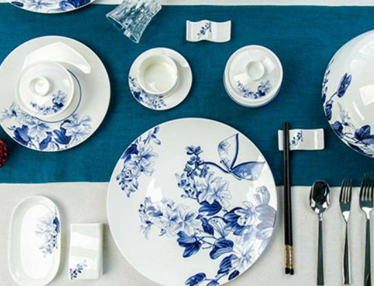 十大骨瓷餐具品牌排行,紅葉躋身人民大會堂、華光國瓷是中國健康陶瓷 十大骨瓷餐具品牌排行,紅葉躋身人民大會堂、華光國瓷是中國健康陶瓷