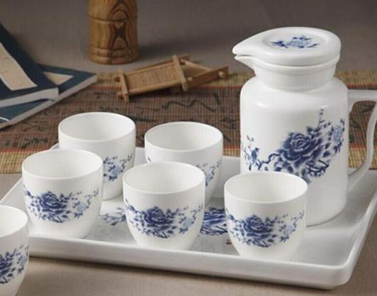 十大日用陶瓷品牌排行榜,RL紅葉陶瓷絢麗多彩、華光陶瓷采用無鉛釉技術 十大日用陶瓷品牌排行榜,RL紅葉陶瓷絢麗多彩、華光陶瓷采用無鉛釉技術