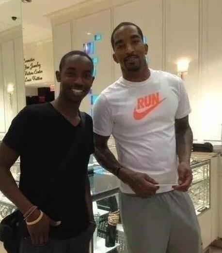 nba球星誰的丁丁尺寸最大?伊巴卡28厘米緊身褲照片被瘋轉(圖)